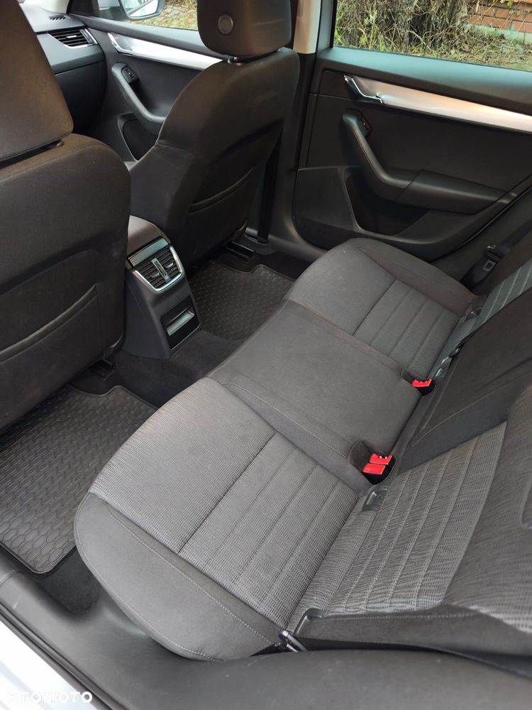 Skoda Octavia 1.6 TDI Mint DSG - 11