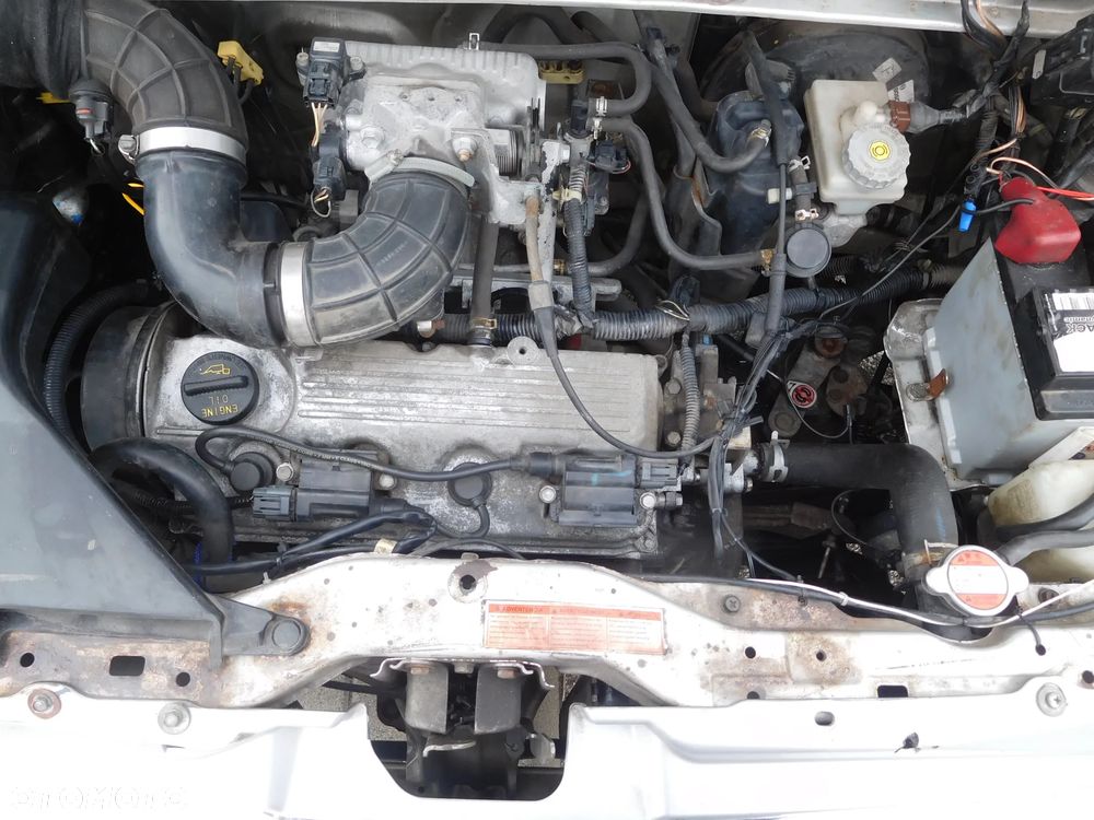 Suzuki Wagon R+ 1.3 GL - 12
