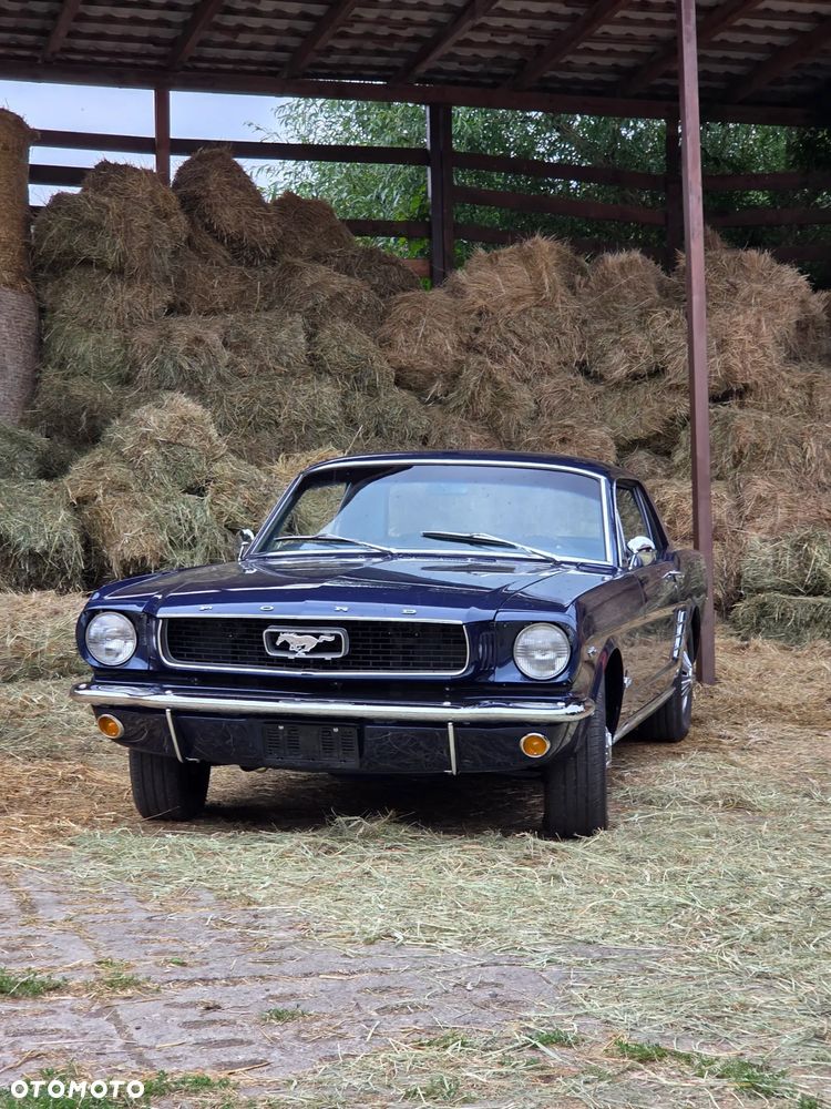 Ford Mustang - 9