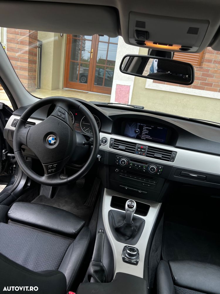 BMW Seria 3 320d - 11