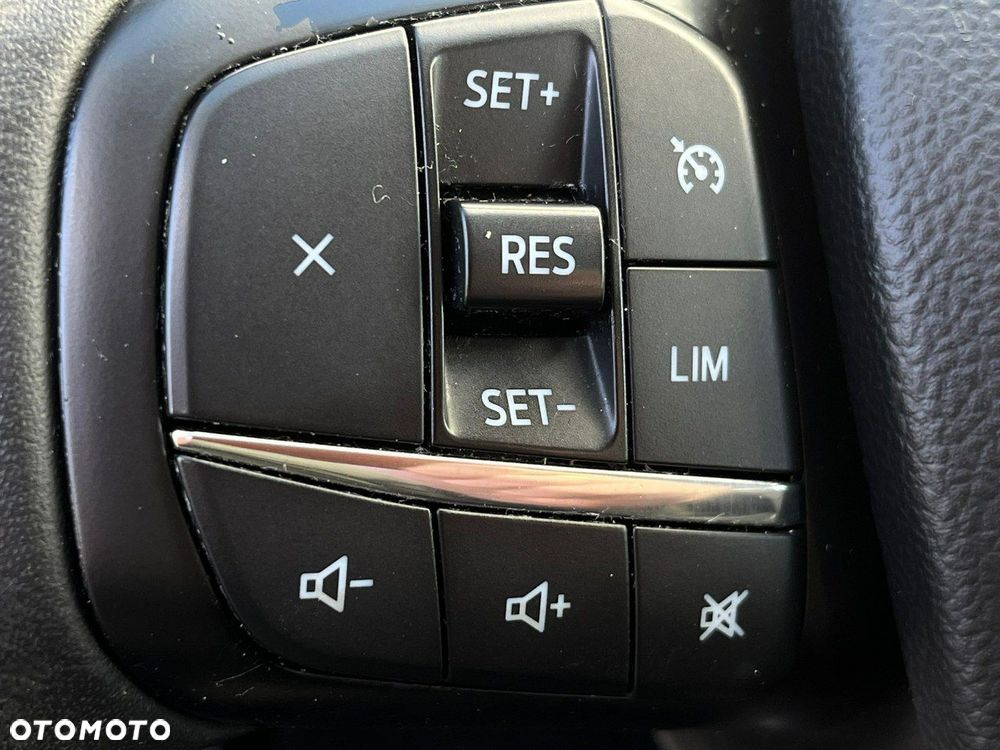 Ford Kuga 2.0 EcoBlue 4x4 TITANIUM - 24