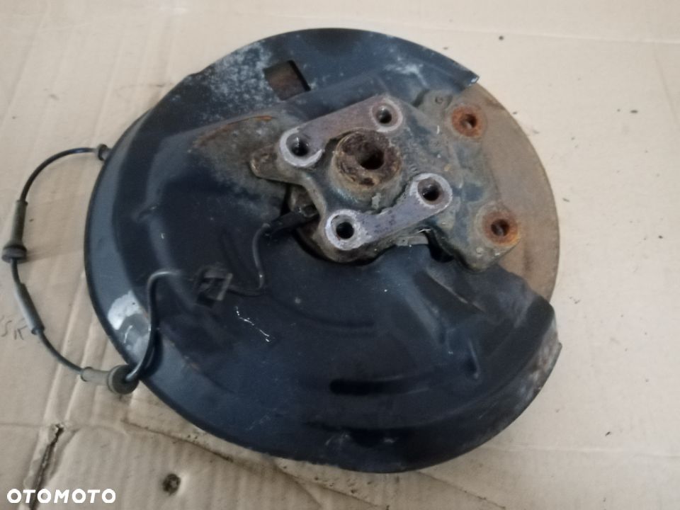 Zwrotnica piasta lewy tył tylna Renault Scenic II - 3