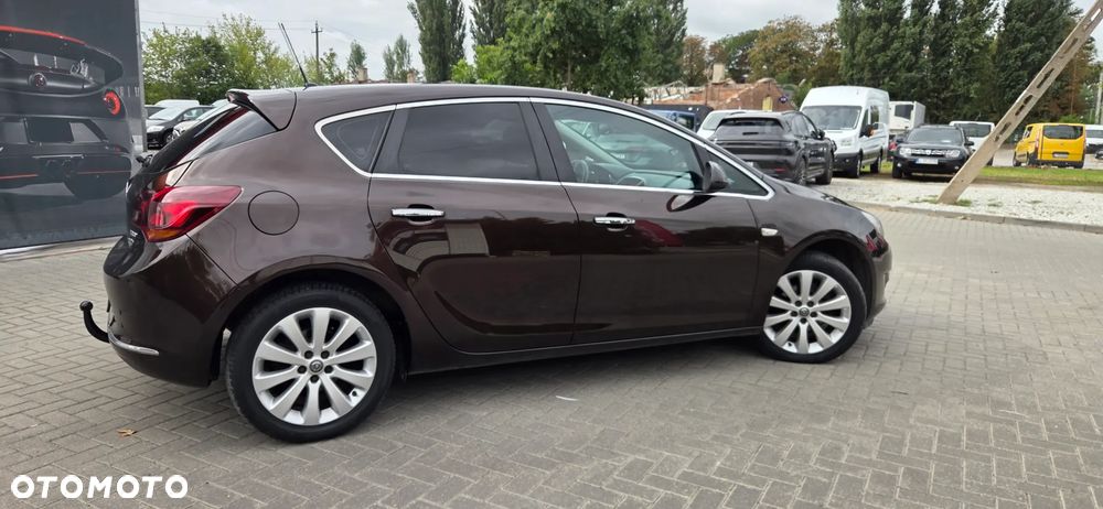 Opel Astra - 16