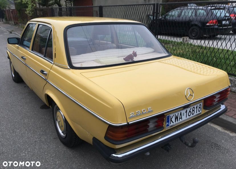 Mercedes-Benz W123 - 2