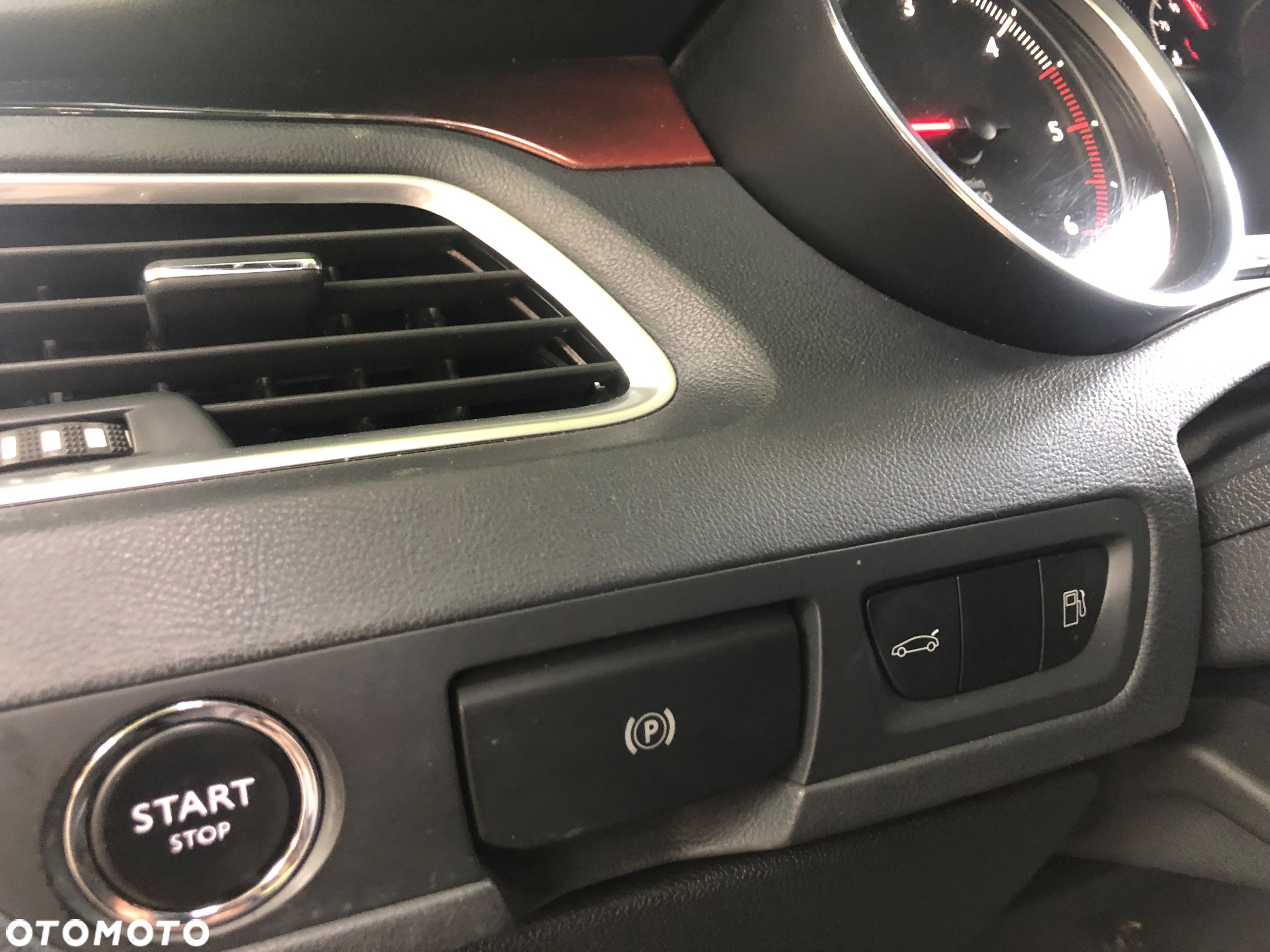 Peugeot 508 RXH BlueHDi 180 EAT6 Stop&Start - 17
