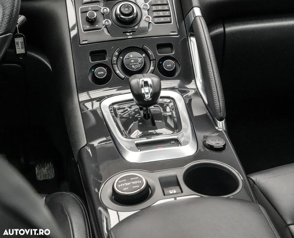 Peugeot 3008 HYbrid4 2.0 HDI FAP ETG + Electric - 23