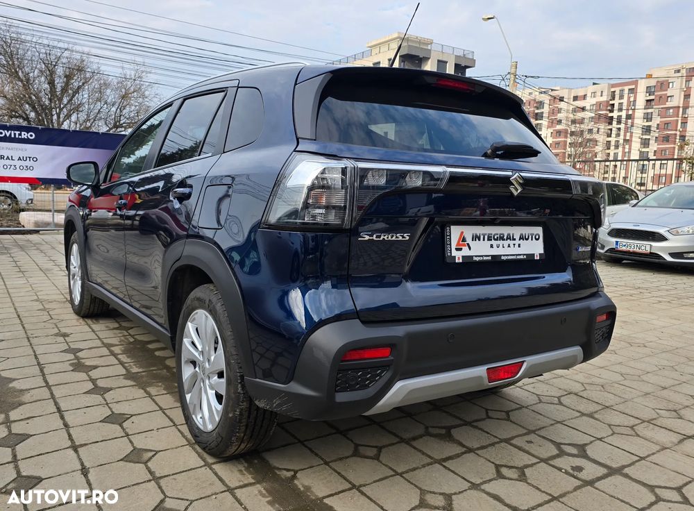 Suzuki S-Cross 1.4 Boosterjet 6AT MHEV Passion - 4