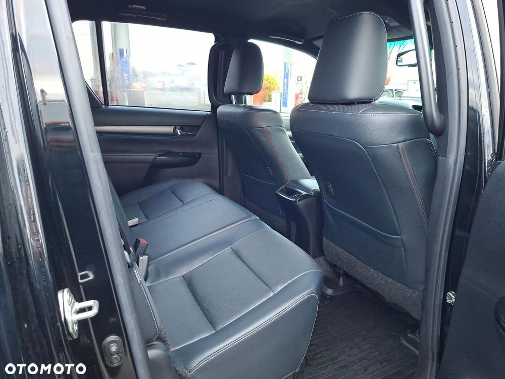 Toyota Hilux 2.8 D-4D Double Cab Invincible 4x4 - 10