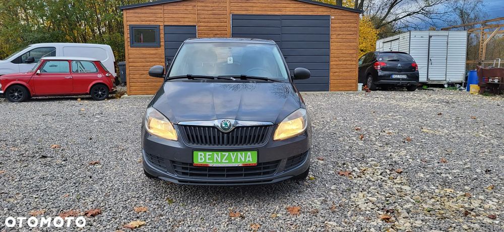 Skoda Fabia 1.2 HTP Ambiente - 2