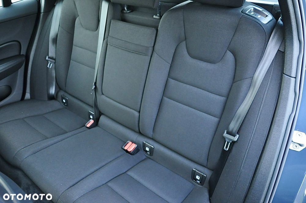 Volvo V60 B3 B Geartronic Momentum Pro - 18