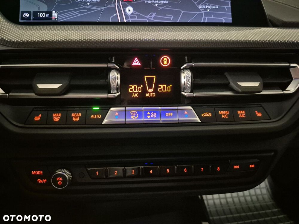 BMW Seria 1 118i Sport Line - 27