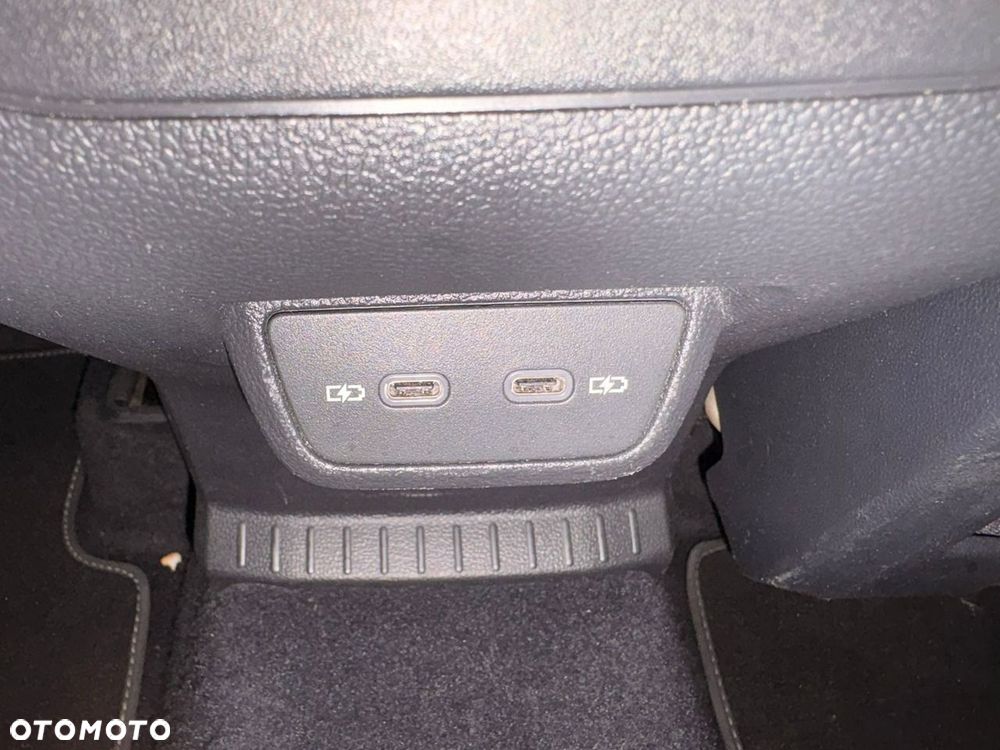 Volkswagen T-Cross - 22