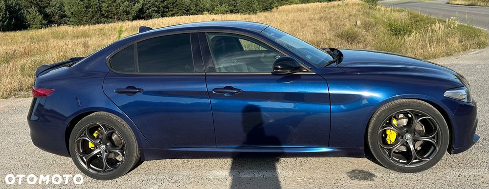 Alfa Romeo Giulia - 8