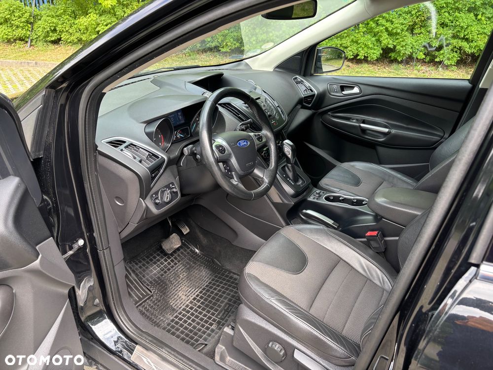 Ford Kuga - 12
