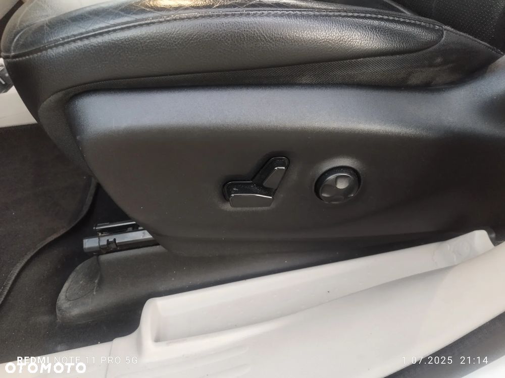 Chrysler Pacifica - 16