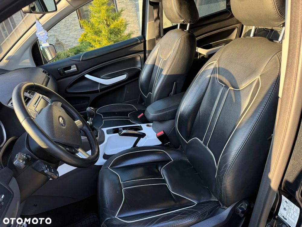 Ford Kuga 2.0 TDCi Titanium FWD - 14