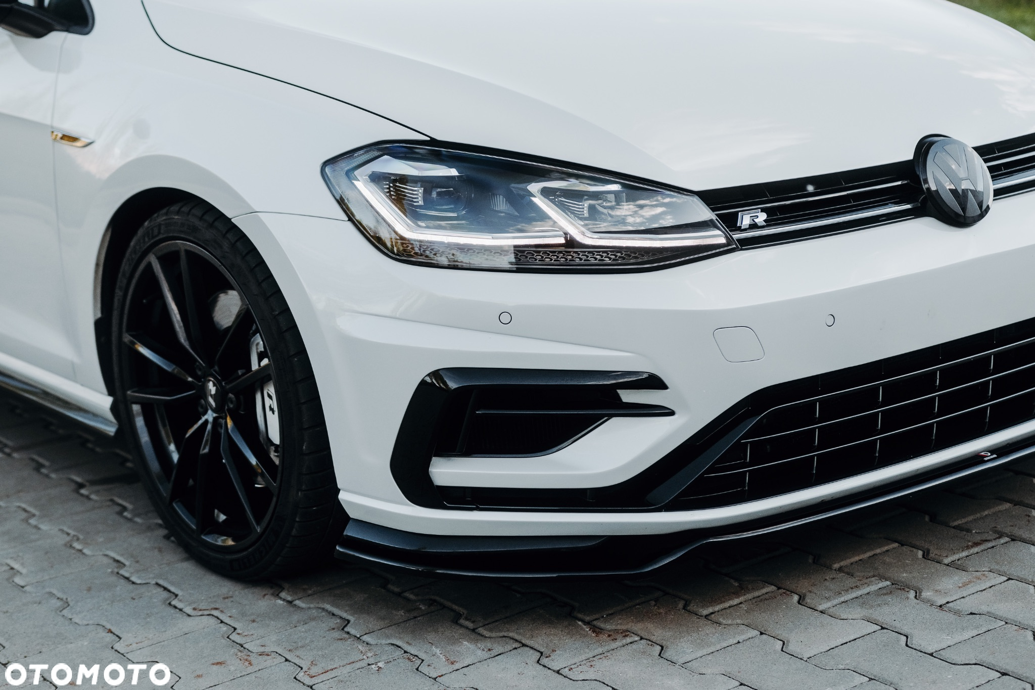 Volkswagen Golf R 4Motion (BlueMotion Technology) DSG - 13