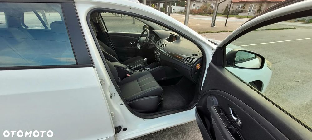 Renault Megane dCi 110 FAP EDC Dynamique - 14