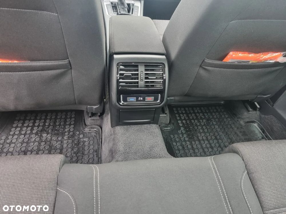 Volkswagen Passat 1.8 TSI BMT Comfortline DSG - 16