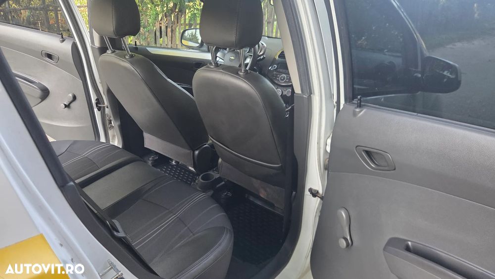 Chevrolet Spark 1.0 MT5 LS - 10