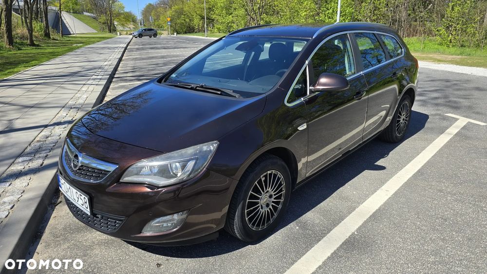 Opel Astra 2.0 CDTI Cosmo - 1