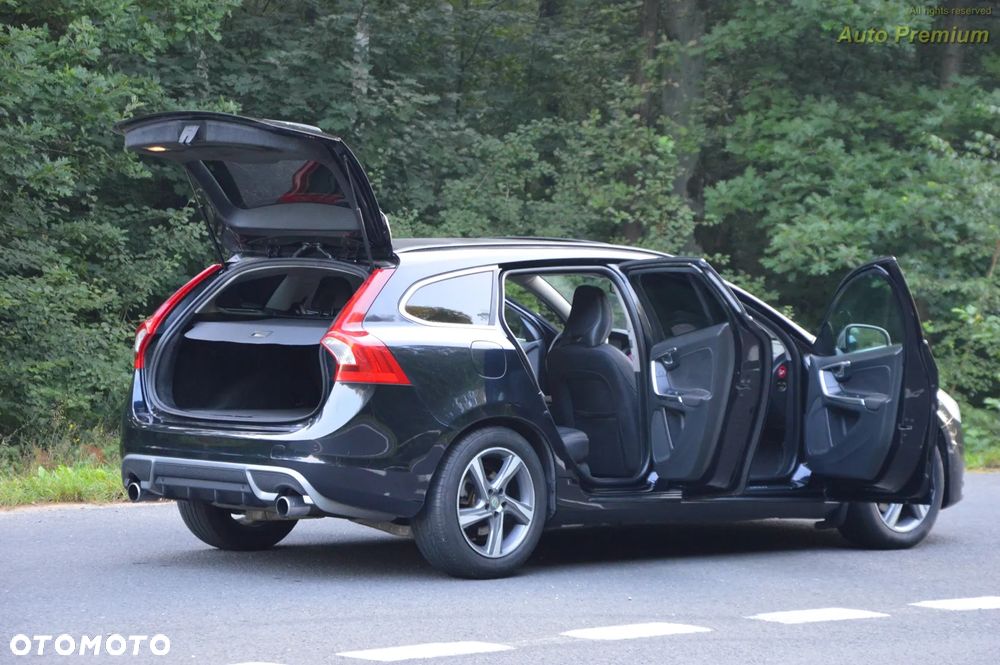 Volvo V60 D3 R-Design - 19