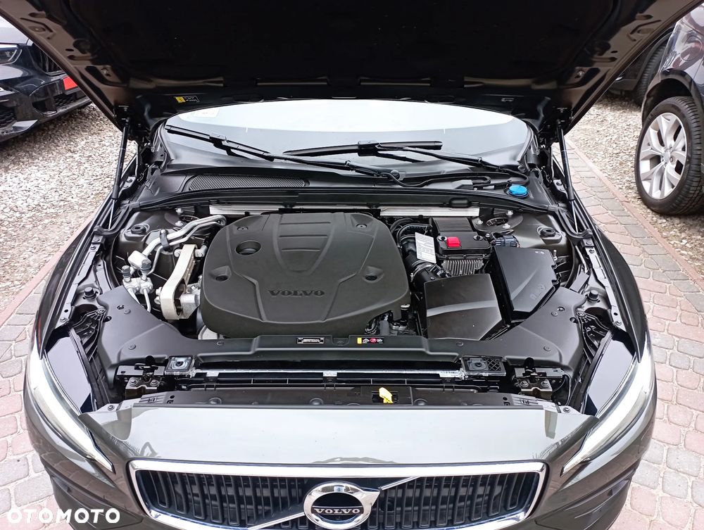 Volvo V60 D4 Momentum Pro - 37