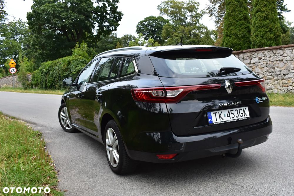 Renault Megane TCe 140 GPF ZEN - 18