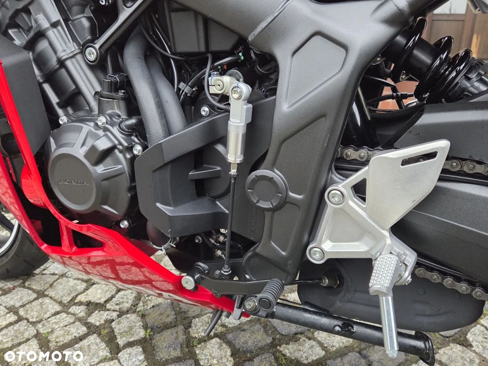 Honda CBR - 35