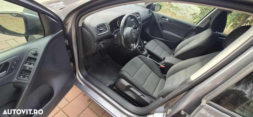 Volkswagen Golf - 5