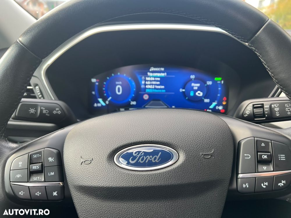 Ford Kuga - 16