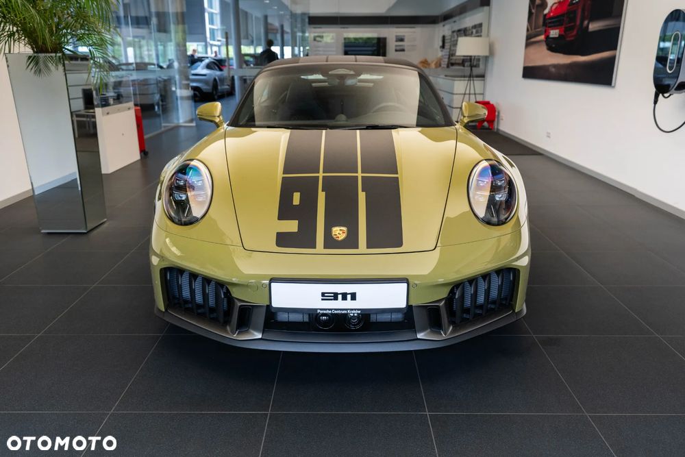 Porsche 911 Carrera T-Hybrid Spirit 70 - 5