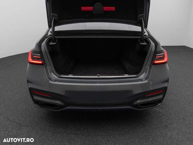 BMW Seria 7 - 13