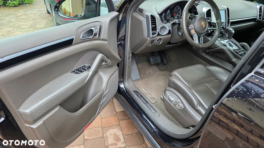 Porsche Cayenne Diesel Platinum Edition - 17
