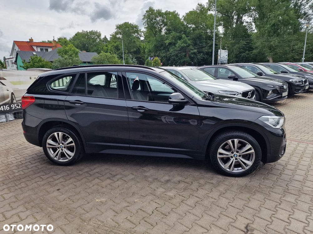 BMW X1 sDrive20d - 11