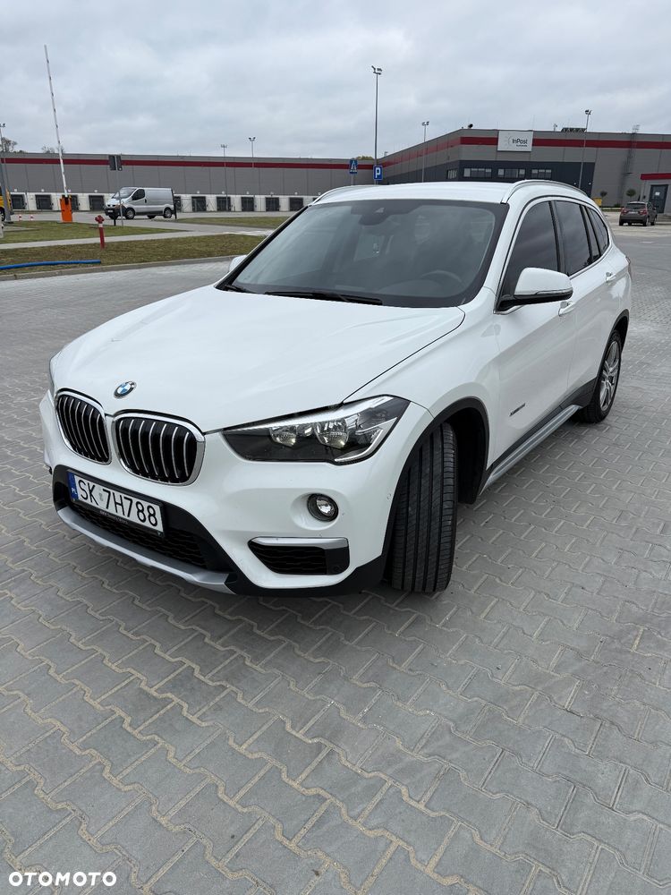 BMW X1 xDrive20i xLine sport - 4