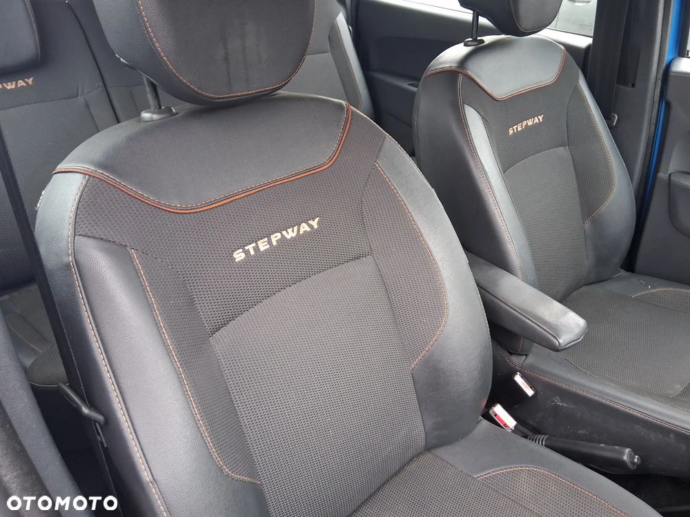 Dacia Lodgy 1.2 TCe Stepway - 17