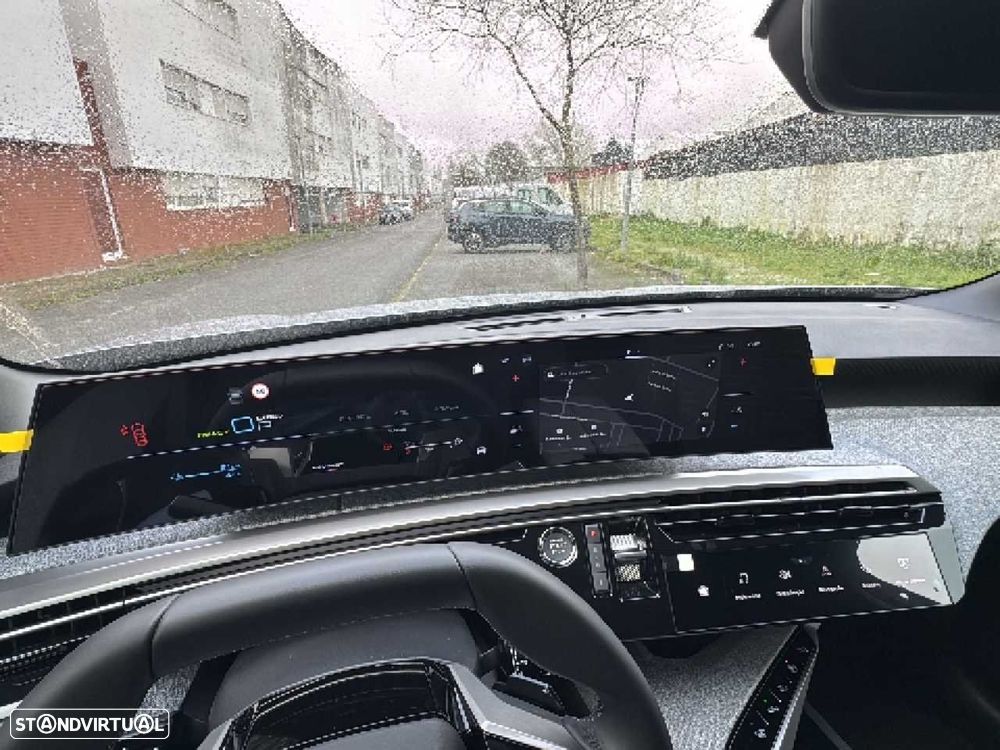 Peugeot 3008 1.6 Plug-in Hybrid Allure e-DCS7 - 18