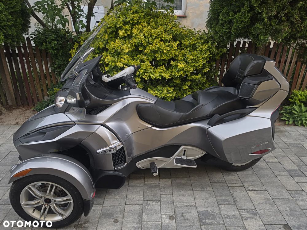 Can-Am Spyder - 8
