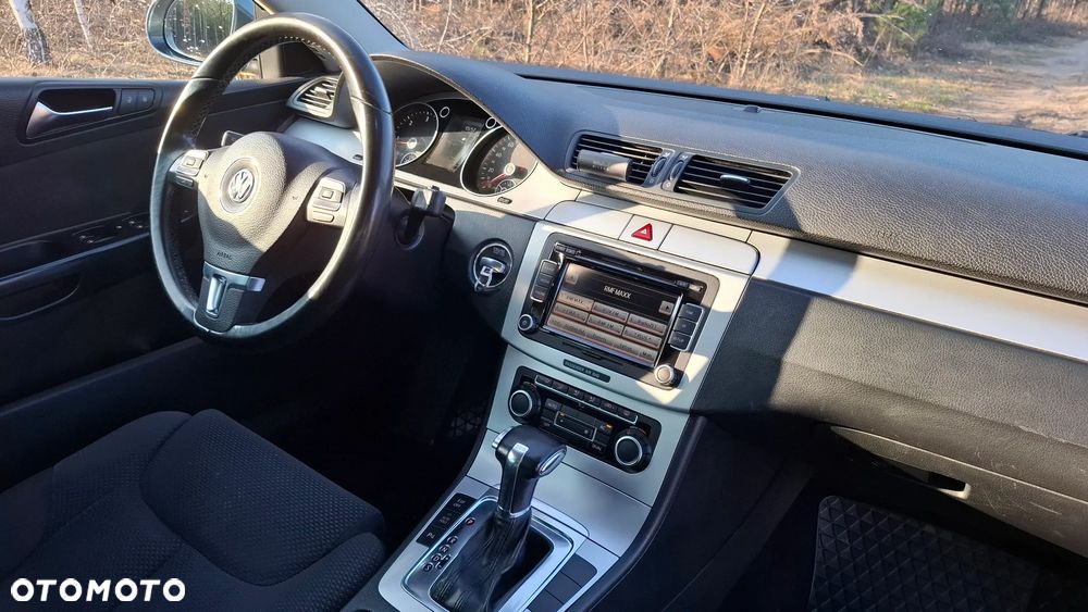 Volkswagen Passat 2.0 TDI Comfortline DSG - 15