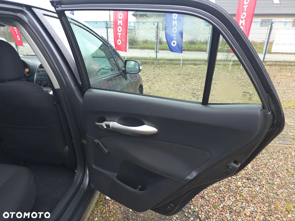 Toyota Auris 1.4 D-4D Luna - 12