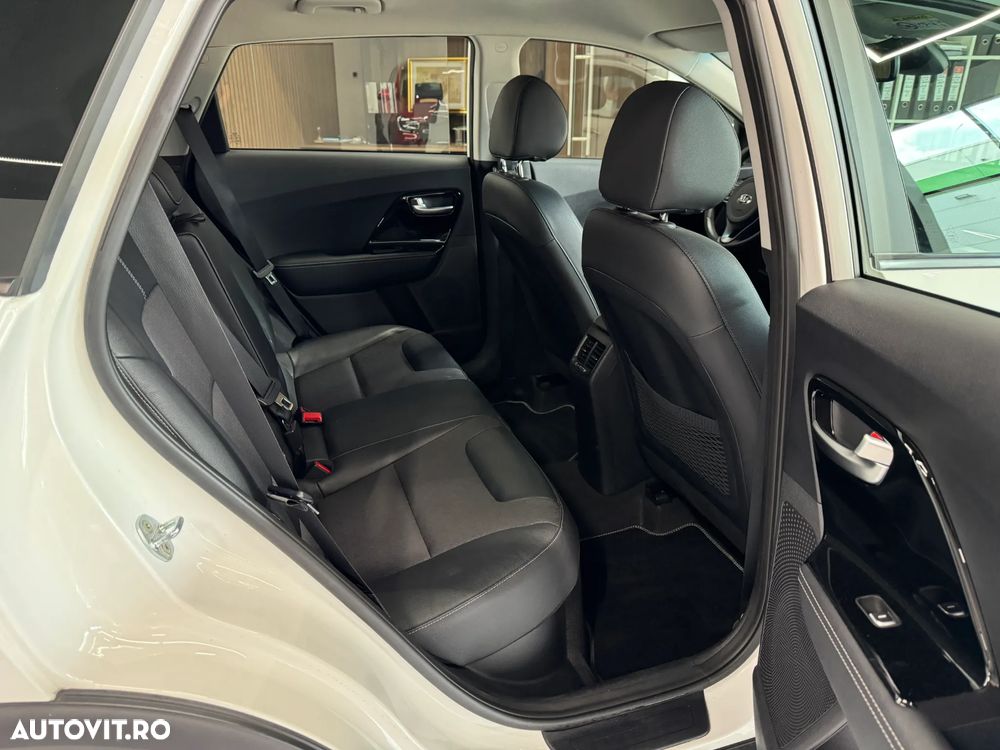 Kia Niro 1.6 GDI PHEV 2WD OPF Aut. Vision - 9