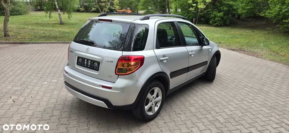 Suzuki SX4 1.6 GS/Premium - 8