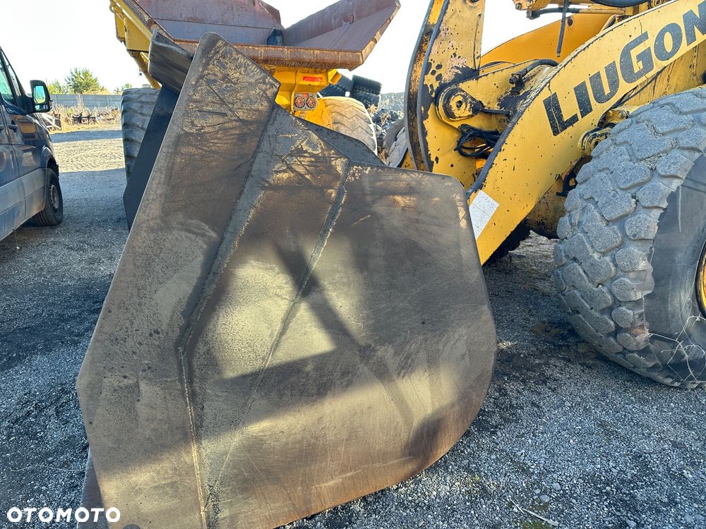 Liu Gong CLG862 lll Cat Liebherr JCB - 4