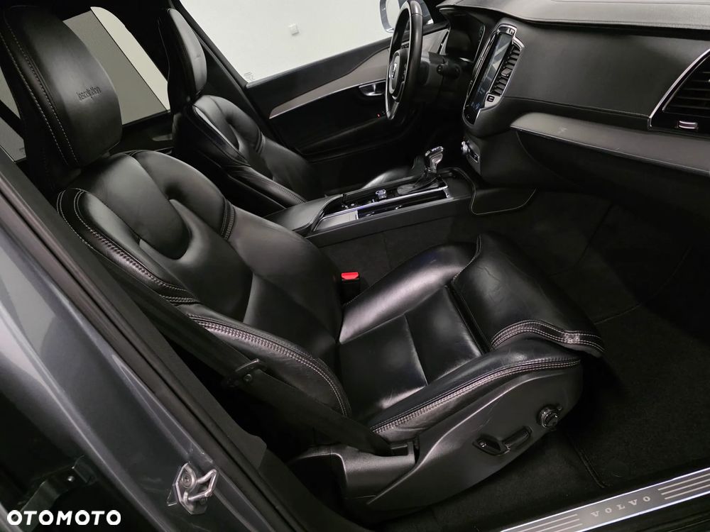 Volvo XC 90 D5 AWD R-Design - 19