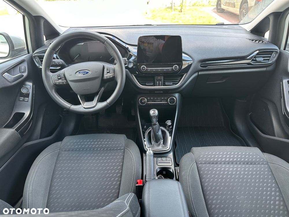 Ford Fiesta 1.1 S&S TITANIUM - 10