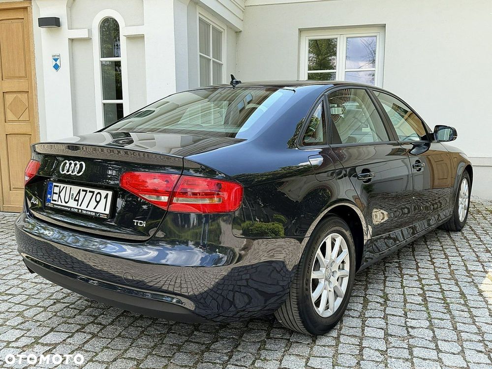 Audi A4 Limousine - 6