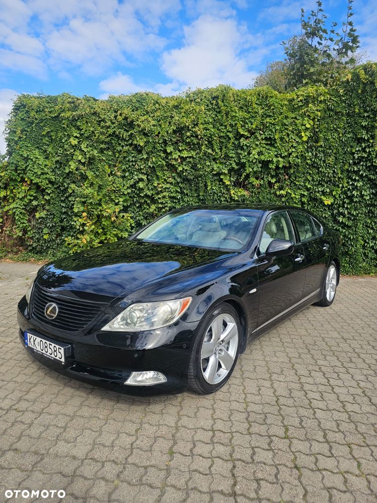 Lexus LS 460 Dynamic Line + Impression Line - 1