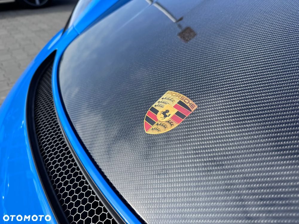 Porsche 718 Spyder - 10