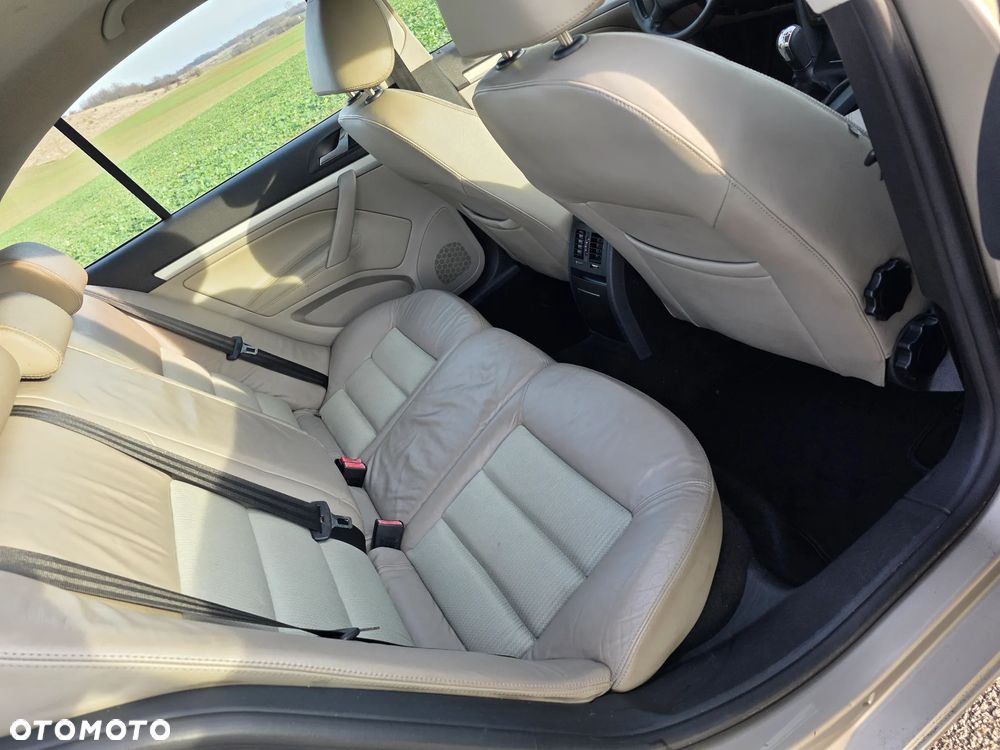 Skoda Octavia 1.6 IMPULS EDITION - 7